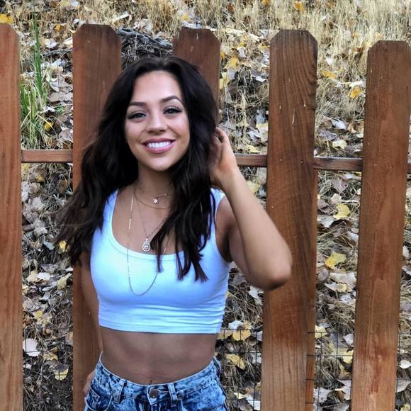 Meet your Posher, Roxy - Picture 1 of 1